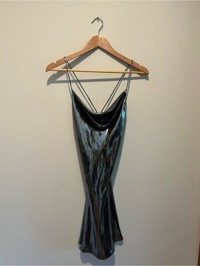 zara black feather dress | Dresses | Zara Trim Spaghetti Strap Cocktail Cocktail dress Color:Floral Apricot Wine Red Size-M Date Night Dresses Maxi Its relaxed shift cut